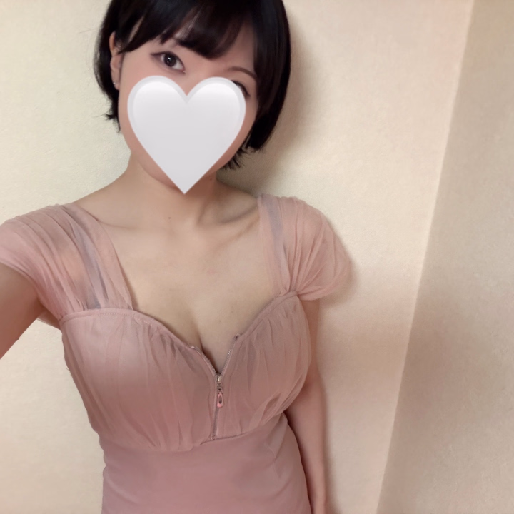 おはようございます(*^^*)
   のり   です❣️

本日9時〜18時で出勤します!!

お天気悪いので気をつけていらっしゃってください☔️☺️