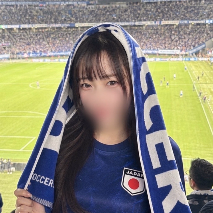 お兄様は
今日のスウェーデン戦みた？👀

サッカーはアニメだけの知識の
にわかでわからないけど
スポーツってやっぱ見るのもするのも
楽しいね૮`⎚⩊⎚´ა✨

予選リーグ1位通過が
よかったはよかったけど
でも2位通過してよかった( *´•ω•`*)💭

朝から声出さずに
身体で全身で応援してました🎌📣

つぎはブラジル戦⚽(ง🔥Д🔥)ง
全力で応援するぞーー！！