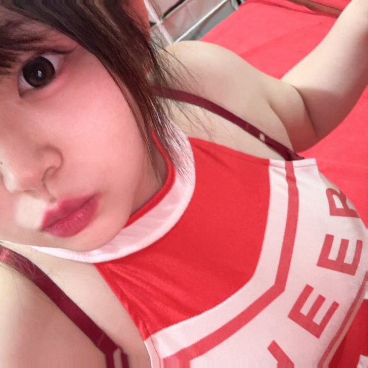 おはようございます！( *´꒳`*)

あいにくの天気だけど、、、
雨で濡れずにもこと一緒に汗で濡れよ💕

もこは沢山犯されて、、、
汗の前にア〇コがヌレヌレ？💗