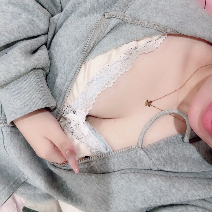 初めまして！！

6月4日〜10日でお世話になります❣️
ゆんちゃんです！！！

むちむち体型ですが
ゆんと遊んで後悔させないし
また会いたい💭って思わせるように
頑張るので予定合うお兄さん達

沢山待ってます☺️♡


出勤までお待ちを〜♡♡