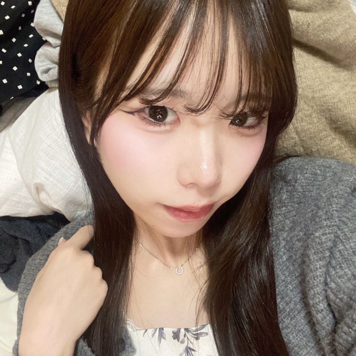 かなこです♡

本日出勤です✨️‎🤍
【10時～18時】までいます✅❣️

女の子の日で条件付きにはなっちゃうけど、
それでも会いに来てくれるお兄さんにはちゃんと応えたいなって思ってます> ·̫ <♩🤍

今日はかなこにいっぱい甘えてください🎶

タイミング合うお兄さん、
待ってます☎️♡