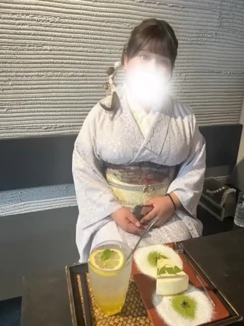 お着物リサ！

えろい？

着物ってシャキってするよね
( *¯ ꒳¯*)ｴｯﾍﾝ

まだまだ

お誘い

お待ちしてます♥️

💐クラブ華💐
˙˚ʚリサɞ˚˙
03-5603-4126
予約リンク
↓
https://lit.link/risadayoon
(コピペしてね♥️)