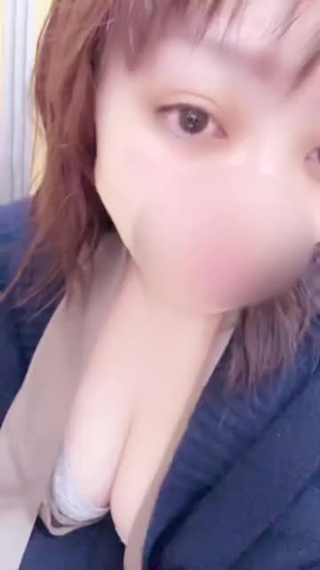 先程お遊びいただいた
写真指名のM様💜

ありがとうございました( *´꒳`*)💜

⟡.·*.··············································⟡.·*.

お部屋についてから
お風呂の準備だけして、

緊張をほぐすのに
少しお話してから
お風呂へ💜

密着して
洗わせていただいて💜

湯船でもイチャイチャしてから
ベッドへ💜

キスからスタートして💜
⬇️

おっぱい・脇・
えっちなところも
たくさん
攻めていただいて(/ω＼*)💜

⬇️

正常位素股とおててで
フィニッシュしました💜

ピロートークでも
お風呂でも
のんびりお話させていただいて💜

お家の玄関で
お見送りいただきました( *´꒳`*)

また
お会いできるのを
楽しみにしております💜