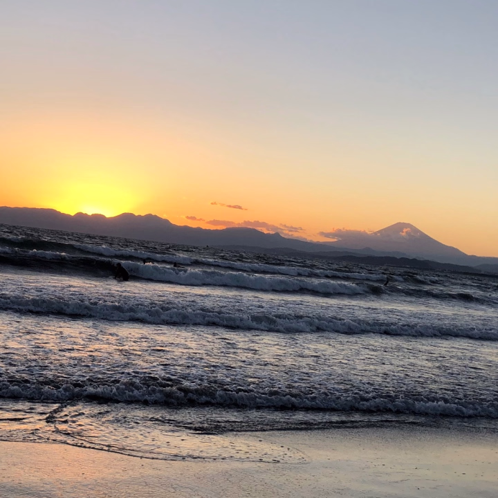 おはよ(⁎ᴗ͈ˬᴗ͈⁎)
今日も出勤だよ！

まだまだご予約空いてるから待ってるよ〜！
今日は下がTの可愛いのつけてる(*ฅ́˘ฅ̀*)♡
見に来てね…！