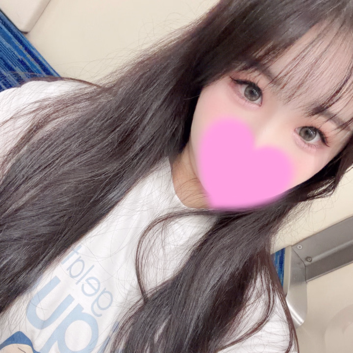 おはようございます😊
ましろです(∩´∀`∩)💕
きゃーーーー😭
なんか左目がものもらいぽい😭
やだぁ💦みんなの前では可愛くいたいのにぃ💦😭💦😭💦😭
そんなこと騒ぎながら急いで五反田向かっておりますε=(((((ノ・ω・)ノ
てかこんな雨降るって言ってた?💦
そろそろ雨いいよね☔️🤪
降らないでー‼️
本日ご予約の皆様お待ちしております💫💫
お店絶対混んでるので電話が確実です❣️☎☏