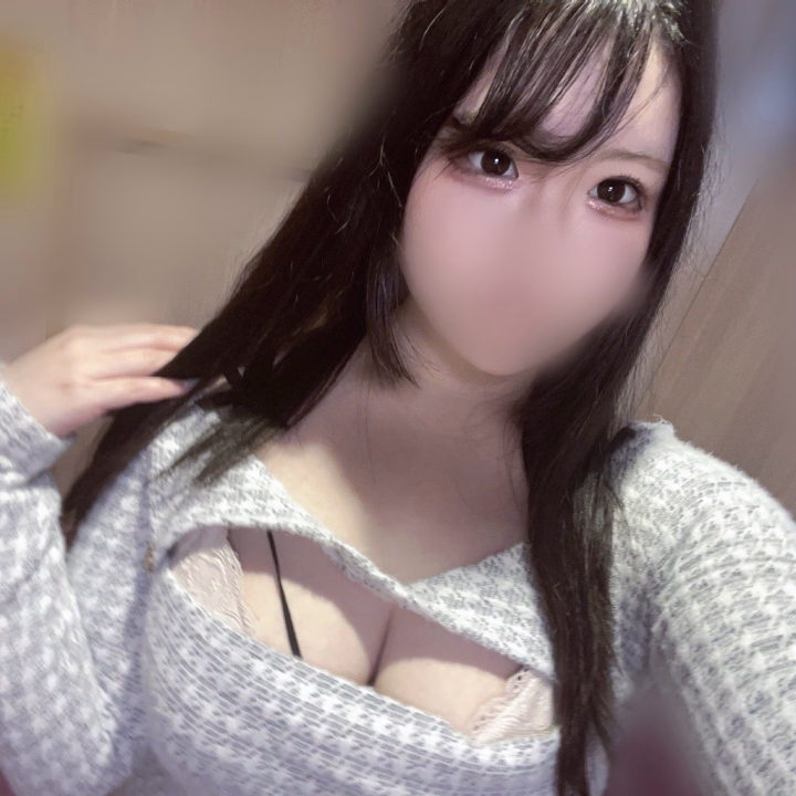 昨日は来てくれたおにいさんたちありがとうございます😭💖日記あげるの遅くなってしまってすみません🥲🌀久しぶりの出勤だったから帰って爆睡してました😂💤

今日も17時~24時までいるので雨で足元悪いんですけどよければおにいさんのことおまちしてます🥹‪‪🫶🏻︎‪