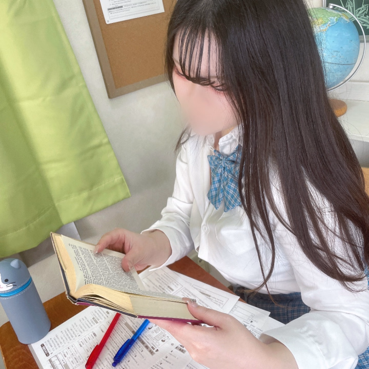 松山のおにいさんたちおひさしぶりです♡急遽なのですが明日から4日間9時~24時まで松山ハピネスドリームさんにおじゃまさせていただくことになりました✨️
にゃんきゅっぱの方もいます❣️
4日間だから短いけど良ければ遊びに来てくれるとうれしいです🥹💖
既にご予約してくださっているおにいさんありがとうございます‪‪❤︎‬楽しみにしております🥰