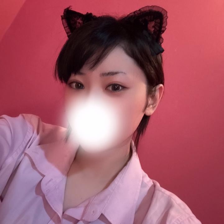 これまでの時間お誘い
ありがとうございました🎵

警報出てたみたいだね…🤔
みんな風邪ひかないように🤧

湯船にしっかり浸かって、
たくさんご飯食べて寝るべし！！！

滋養強壮には是非、
【ユンケル 皇帝】を！！！！！
激推ししますにゃん🐈

残り短い時間だけど、
ラストまでお待ちしております🥰
お気をつけてお越しください🎵

"自称"猫顔代表の
猫耳可愛い？

くるり🐈
