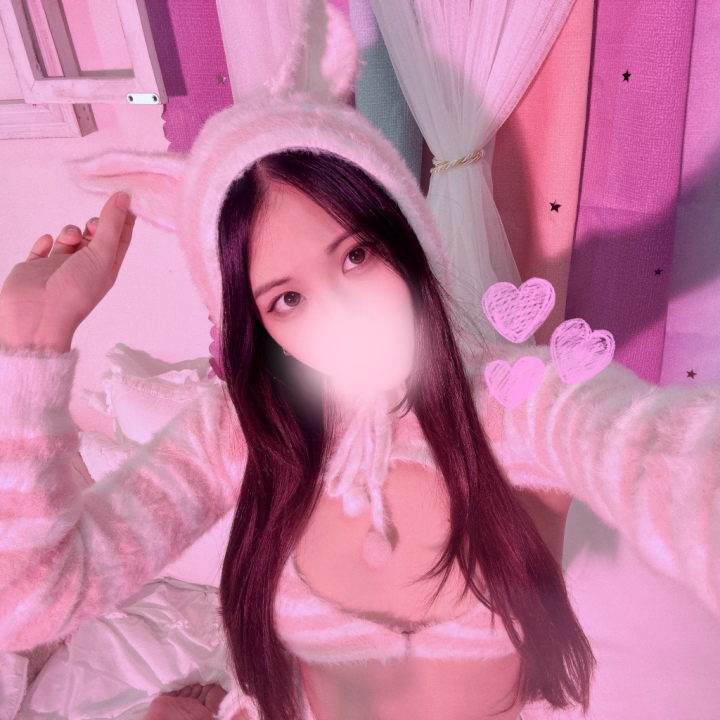 自分でシちゃう時もたまにあります…💦

みんなはどれくらいするの？🥹
気になります🙄

私は王道のオモチャが好きです😍
あとは吸うやつ、とか？

お店にもオモチャあるから、ぜひ使ってみてね?