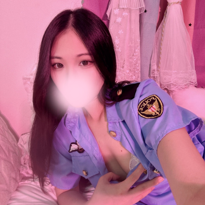 みんな大好きおっぱい

お兄様のことを責めてるときに乳首を触ってくるあれはナニかな？🥹
不思議です🥰
あれだけちょっと、ちょっとだけにして欲しいです…///👉👈

くすぐったくてたまにン゛ー❗️ってなっちゃう笑
おっぱいじゃなくて、ちくびなの⁉️って😂
乳首が敏感なもので、、お兄様に集中出来なくなっちゃうんだ💦

でも舐められたり吸われるのは好きだから、攻めた後にたくさんチャパチャパしてくれるかな？💕

みんな赤ちゃんみたいで可愛くて好きだよ❤️