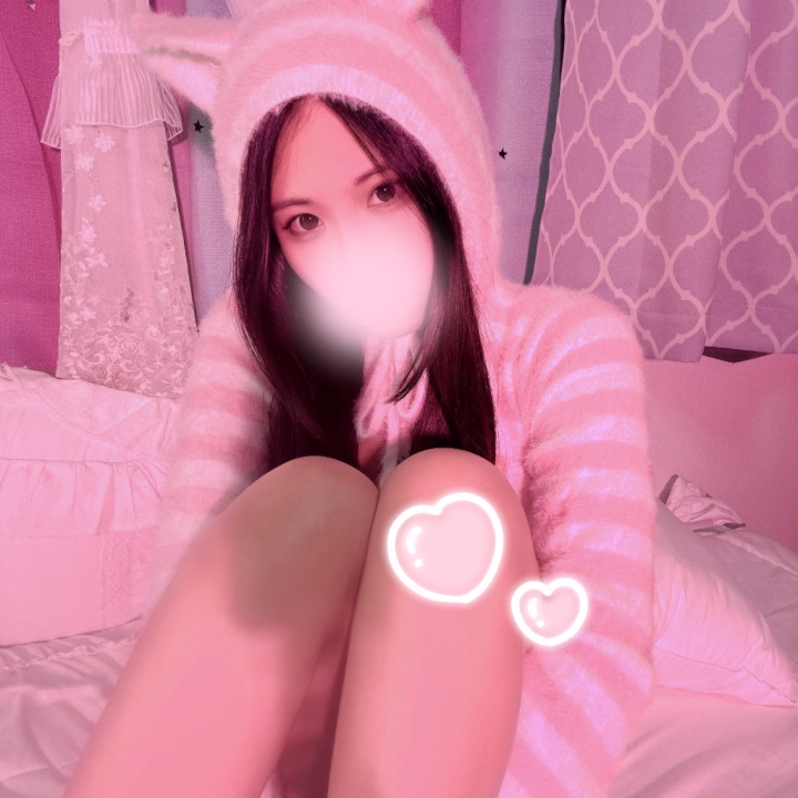 みつりのこと、ぎゅーってして💕

ぎゅーしたりとか、密着してくれるお兄様好き
暖かくて落ち着くなぁ

2人でいっぱいぬくぬくして、幸せな時間過ごしたいね🎶