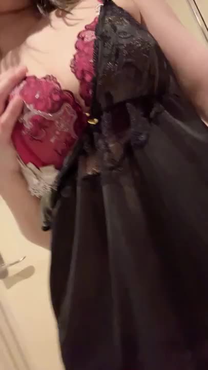 やわふわおっぱい揉んでみる？

このみは、ク〇ちゃん
ゆっくり舐められるのが大好き♡

気持ちよくなって
ムラムラしちゃう……♡♡


お兄様はどこ舐められるのが好き？

このみ