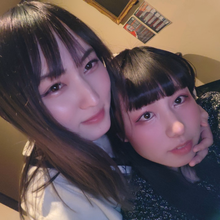 昨日書けば良かったんだけど、昨日はダイアモンド日本橋店から、仲良しのめいちゃんが梅田店に出張できてましたぁ😺✨️

久しぶりに会えたからとっても嬉しかったよっ😹✨️

ちなみにダイアモンドは大阪には梅田と日本橋にありますっ✨️どちらかの店舗に所属してるキャストさんを別店舗に呼べたりするのでぇーすっ😼✨️
詳細はお店にお電話してくださいッ✨️

エックスもチェックしてみてねっ@mayoimaimai_cd

おしまーいっ✨️