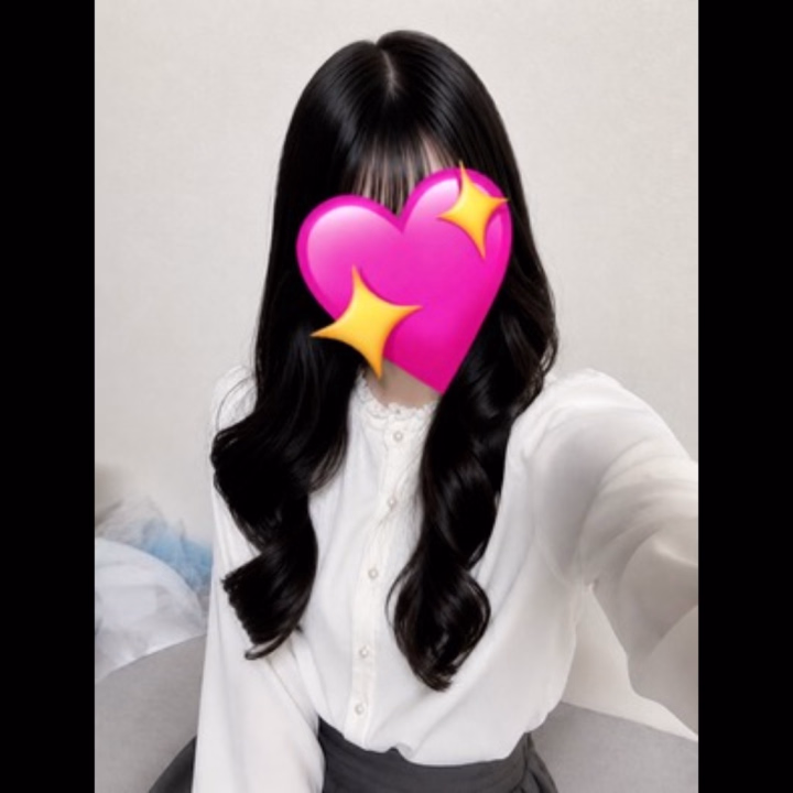 みなみです🐰💗

本日もご予約完売、本当にありがとうございました🥺💕
とっても幸せな1日になりました✨

会いに来てくれた仲良し様、初めまして様、一緒に素敵な時間を過ごしてくれてありがとうございます🥰
いっぱいお話したり、たくさん笑ったり、まったり過ごしたり…今日もあっという間でした🎀💓

「会えてよかったよ」「また来るね」って言ってもらえるたびに、すごく嬉しくて、みなみの元気の源になっています🫶💕
いつも応援してくれる皆さまのおかげで、毎日楽しく頑張れています🥺✨

今日会えた皆さまとの時間を大切にしながら、もっと「また会いたい」って思ってもらえるような女の子になれるよう頑張ります🌷💗

今日もたくさんの幸せをありがとうございました🥰💕
また会える日を楽しみに待ってます🐰🎀💓