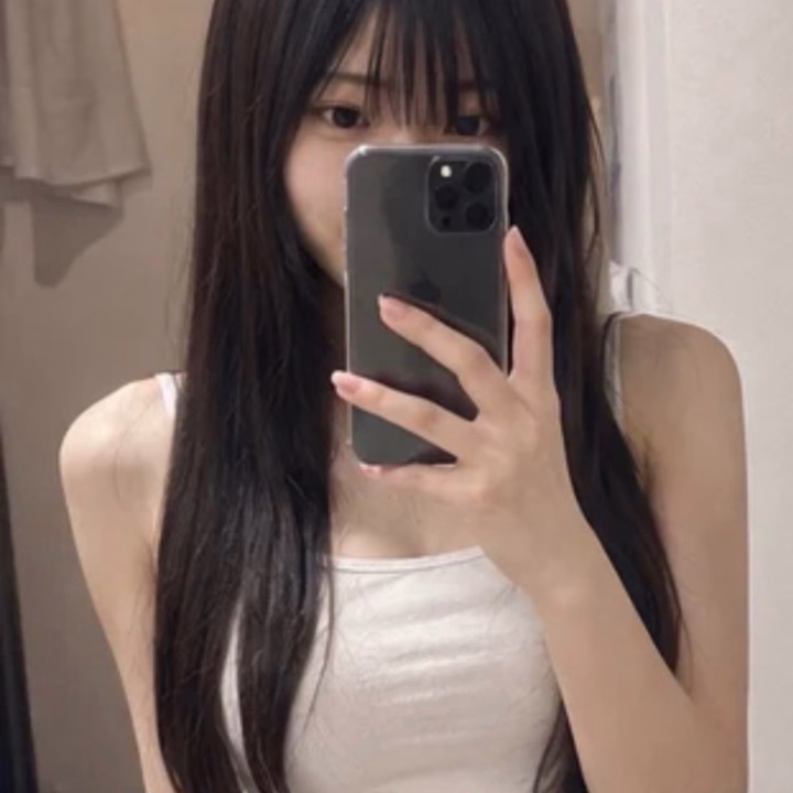こんばんは🌙みなみです♡

本日ご予約くださったみなさま、ありがとうございました🥰

おかげさまで満了になり、とっても嬉しい気持ちでいっぱいです✨

優しいお言葉をかけていただいたり、一緒に楽しい時間を過ごせたり、今日もたくさん幸せをいただきました🍀

まだうぶで緊張しちゃう私ですが、みなさまとお会いするたびに少しずつ自信をもらっています🥹💕

「また来るね」の言葉もすごく嬉しかったです🤍

次回は【6月10日 20:30〜23:00】の出勤予定です🌸

短い時間だからこそ、一人ひとりとの時間を大切にしたいなと思っています✨

またお会いできたら嬉しいです🥰おやすみなさい🌙💕