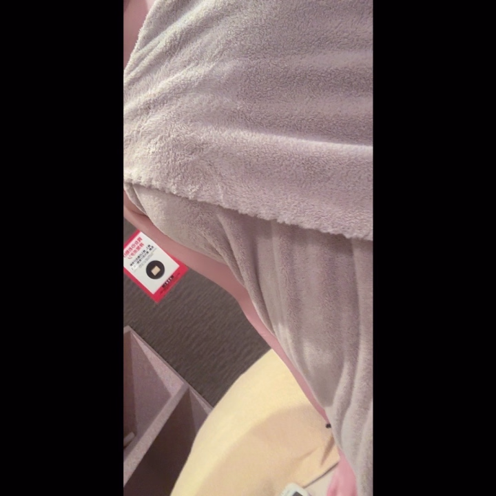 こんばんは🌙


本日通院が少し長引いてしまい
18時からの出勤と
させていただきました🙇‍♀️💦

30分短くなってしまいましたが
24時まで
よろしくお願いいたします🙇‍♀️




🍎あかり🍎
