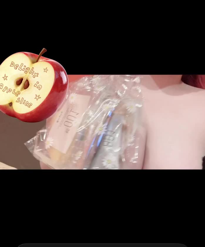 お題：今日は「デリバリー弁当の日」ウーバーとか利用してる？に回答♪


こんにちは☀️


お兄さまは
デリバリーのご利用を
なさることはございますか

あかりは
以前は利用しておりました！
が、しかし

もったいない(笑)

高いです😂

食費にお金を
かけるあかりでも
さすがに
もったいないと
感じるようになりました(笑)

クーポンがでたときのみ！(笑)

お店でいただく方が
美味しいですし🙂‍↕️


​​​​​​​

🍎あかり🍎