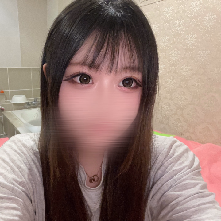 れなです❣️

今日も10時~22時までいます🫶🏻💭

松山いる期間も今日入れてあと3日なので会いに来てくれたら嬉しい~︎💕︎︎