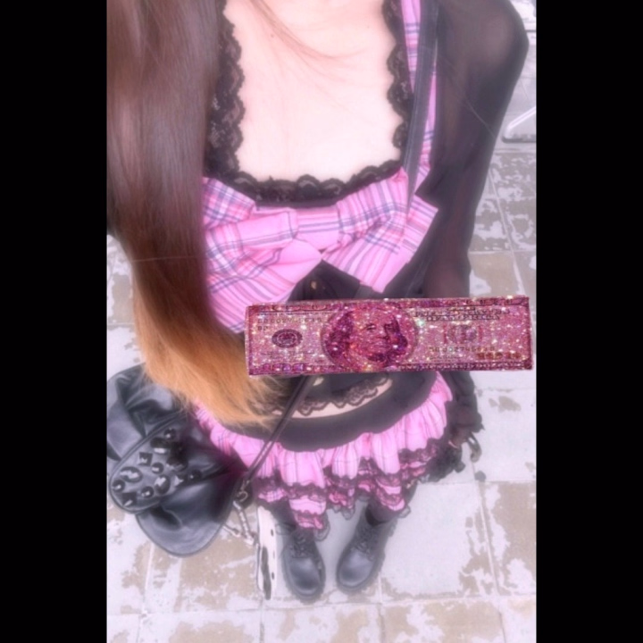 搾精研究所 華月こころです☺️

本日は17:00〜21:00 出勤しております🌸

変態さんと、ゆっくり溶けるような時間を過ごしたいな〜💖

予約待ってるよー😍
