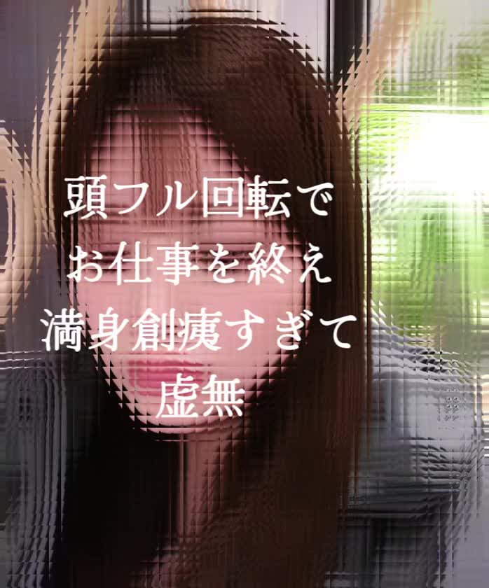 お仕事終わると大体こんな感じ(たまたまあったハンモック的な椅子に揺られながら)