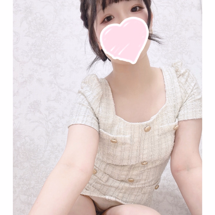 こんにちは、ゆはです♡

本日は21時までです！！
緊張してますが、お兄様方といっぱい仲良くなりたいですっ😣💕

よろしくお願いします🥺🥺