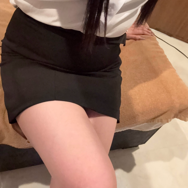 さきのです💜

皆様いかがお過ごしですか？
もくもくもくもくようび！
あと1日頑張ればお休みの
おにいさんも多いのかな( ˙-˙ )౨💗

さきのも荷造りがんばります(ง •̀_•́)ง

6/28~7/4までプリパラさんいますわん🐶

凍結されたTwitterも復活したのでぜひ
フォローしてください♡

X(旧Twitter) @rn_pome