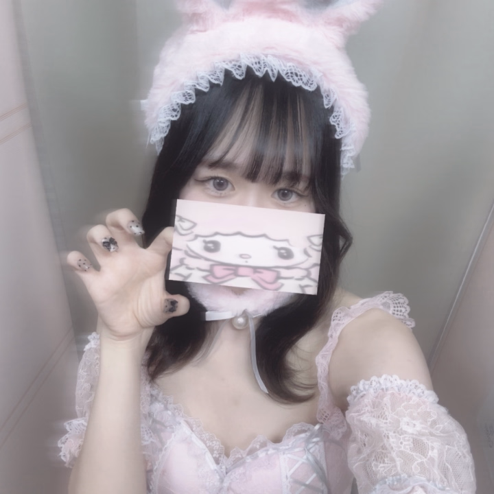 おはようございます！

本日も出勤しております😽

14:00~18:00までです💕

会いに来てください🥺