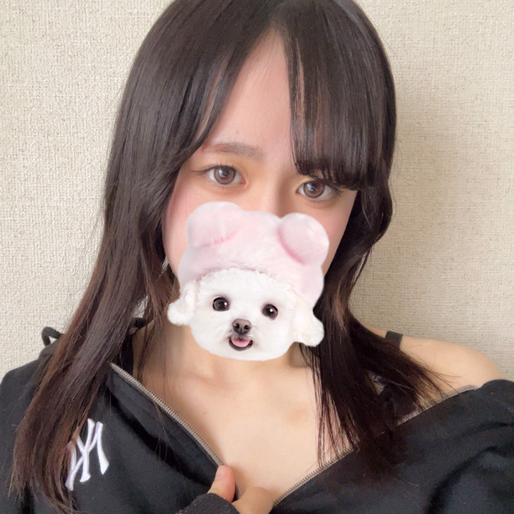 おはよ☀️

今日19時から出勤してます！！！

久しぶりの出勤なので構ってください🥺

会いに来てね！！
