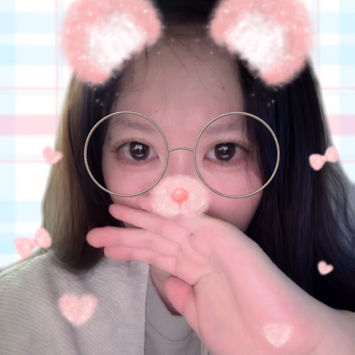 おはベニー( *¯ ꒳¯*)⊃💐笑

今日こちらはめちゃくちゃ大雨です😔☔️☔️

皆さんの所はどうですか( 'ω')??

写真はすっぴんで準備前のやつですいません😭

10時～18時までにはなりますが雨でやることなーいってお兄様方が居たら呼んで欲しいなぁ🥺🥺

お店に予約や電話待ってます( *´꒳`* )

柚希🍊🐿