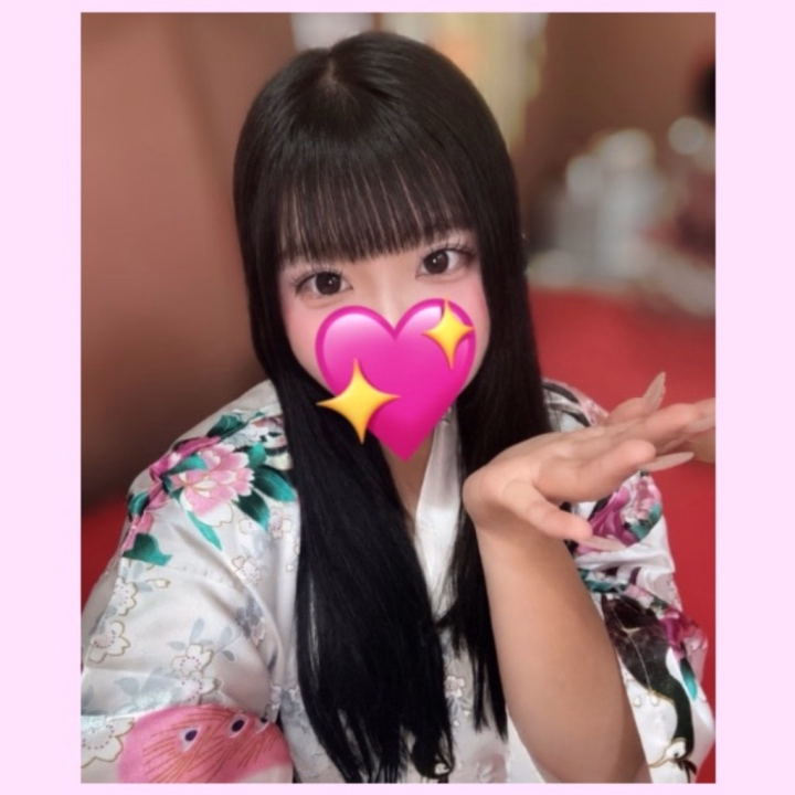 もうこんな時間…お兄様のお陰で時間が経つのがあっという間です☺️✨️

お兄様との時間、本当に楽しいんですよね🫶🏻
もっと一緒にいたいってゆらが思っちゃうけど、また今度を楽しみに最後まで笑顔でお見送りしてます…///

会う度にお兄様のことを知って、
お兄様にゆらのことを知ってもらえたら、
どんどん遠慮なくえ〇ちが出来ますよね❤️

そんなことを思いながら「またね✨️」って伝えられたら嬉しいです😊