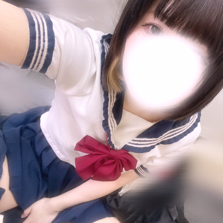 こうへいくん！
今日あいらと一緒に遊んでくれてありがとう！！！
こうへいくんたくさんかわいいって言ってくれたのあいら照れちゃった🥺🩷🩷
めちゃ嬉しかったああ！
あいらの技沢山気持ちいって言ってくれたのめちゃ嬉しかった！🥺💙沢山口の中に出してくれて気持ちよくできて嬉しかったよ！！
またこうへいくんと遊べるの楽しみにしてるね！！！
一緒に遊んでくれてありがとう！
またね！！
あいら🐥