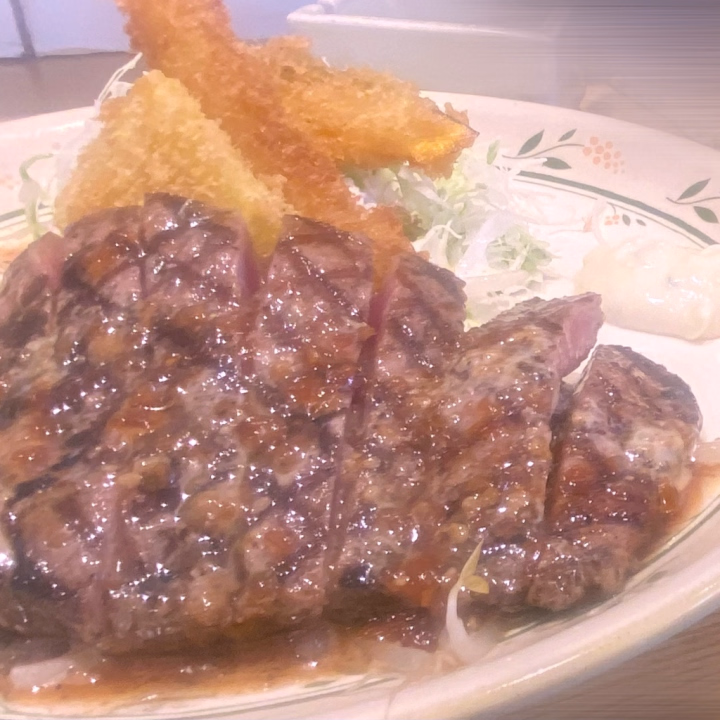 にゃほー！！
あいらです！！！
昨日日本橋の並ぶお店行ってきたんやけどめちゃ美味しすぎたの！！！！(ฅωฅ//)(ฅωฅ//)
並んで良かった！ってなるぐらいほんと美味しすぎた🥺🩷🩷

本日21時までいます！！！！
お誘いおまちしてます！！(*'▽')(*'▽')✨✨