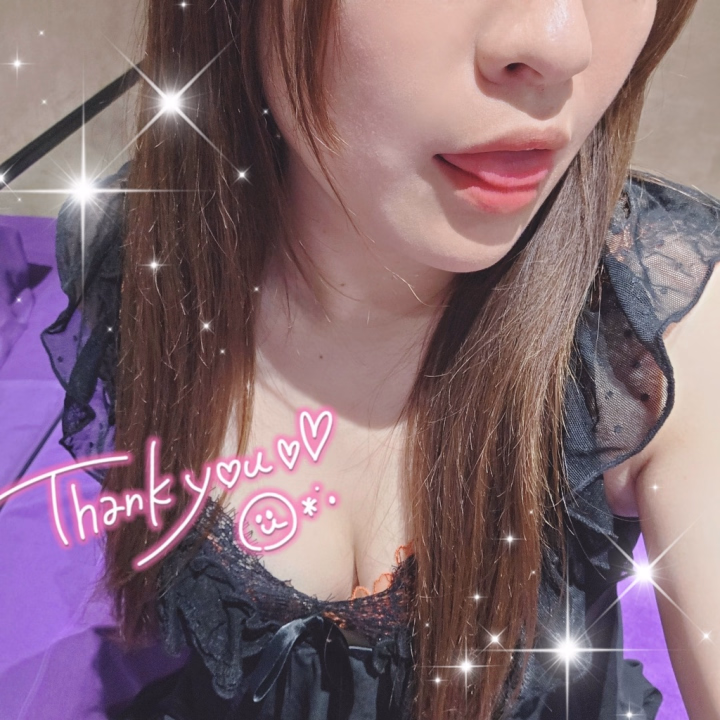 今日もありがとうございました🫶💗

最近思うんだけど、お兄さんたちと
過ごしてるとあっという間に
時間が過ぎちゃうんだよね🥺

たくさん笑った日ほど、帰り道に
「今日も楽しかったな〜」って
じわじわ思い出します🤭💕

また会える日も楽しみにしてるね🥰

次は少し間が空いちゃっての
14日㈰　8時〜17時で出勤します！

お時間ある方はぜひ会いに来てくてください♪
それではおやすみなさい🌙✨