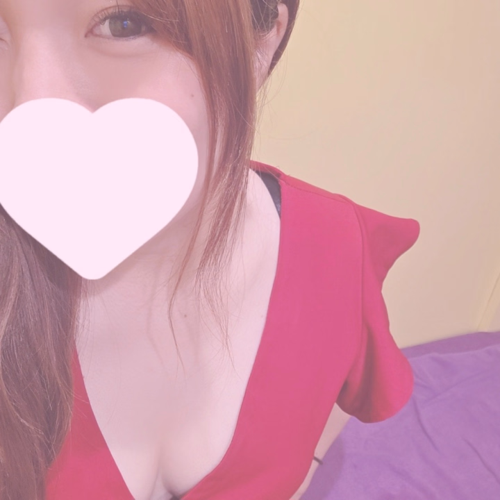 午前中会いに来てくれたお兄さんたち
ありがとうございました🫶

楽しい時間を過ごしていたら、 あっという間にお昼になってました🤭💕
おかげさまで 今日もいい1日になりそうです☺️✨

引き続き17時までいるので、お時間合う
お兄さんいたら ぜひ会いに来てください！
午後からも楽しみにお待ちしてます🙈❣️