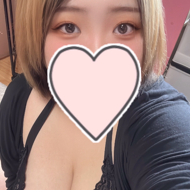 こんにちは✨あかりです！

午前中遊んでくださったお兄様、ありがとうございました🙇‍♀️
また、差し入れもいただいてしまって...🥹ᩚ
美味しくいただきますᰔᩚ

さて、午後は15時からご予約枠空いています🍀*゜
あかりと過ごす時間がお兄様にとって、癒しの時間や明日の活力になる時間になるように頑張りますので、ぜひ気になってくださっているお兄様いらっしゃいましたら会いに来てくださいね(ღ*ˇ ˇ*)｡o♡

らぶこーる、お問い合わせ、とびこみお待ちしてます🫶🏻︎💕︎︎