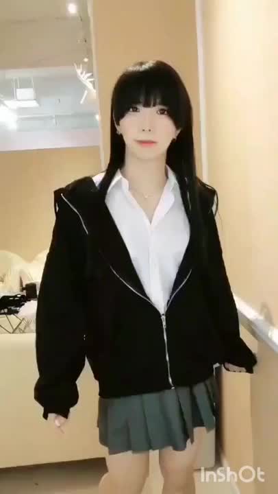 ︎︎Σd=(・ω-｀o)ｸﾞｯ♪