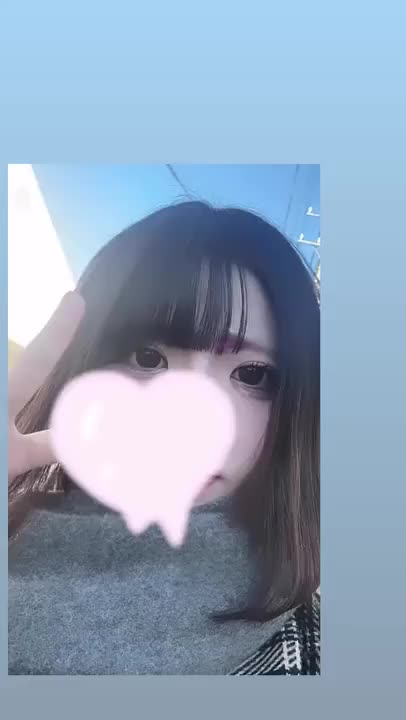 毎日朝と夜寒すぎて顔凍る🥹(笑)
お布団とこたつから離れられない時期ですね(  ˊ꒳ˋ ) ᐝ

毎年どんどん寒くなるし夏はどんどん暑くなってきてて対応しきれない😞
完璧な防寒対策教えてほしい、🥹