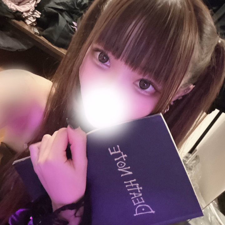 おはようございます☀️
本日もこのあと12時からいてます( *・ᵕ・)ﾉ

果てたあとも、ぴたってくっついたままで
快感の余韻をいっしょにあじわいたいな💭

無限にベタベタしちゃうから
うざかったらごめんなさい…🥺


おっきな腕につつまれて
ぎゅーーって抱きしめられたら
また濡れてきちゃう…💭💭

もっかい、シちゃう？？♡