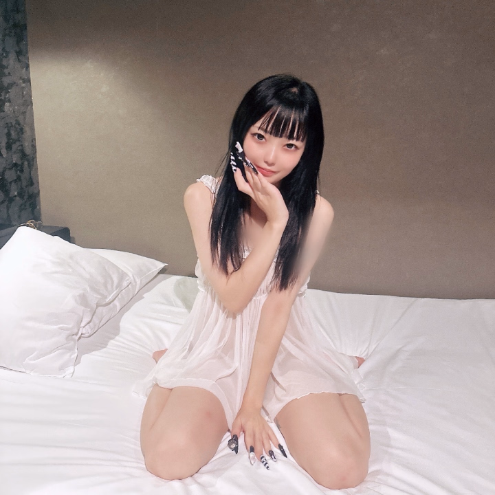 はやくお兄さんに会いたくてたまらない🥺💕

責めるのも大好きだし、責められるのも大好き🩷

お兄さんもあやねと同じ気持ちでいてくれたら嬉しいなぁ🙈💕︎