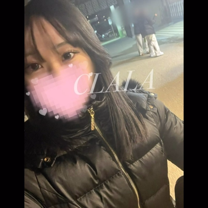 おはようございます☀️

本日退勤いたしましたm(_ _)m
本指名様ご予約ありがとうございました🙇‍♀️🙇‍♀️

6月は本職の方が忙しく出勤数を減らしています。ご理解の程宜しくお願いいたします🙇‍♀️



今日朝阪急うめだのイタリアン🇮🇹フェア行ったけど人が多すぎてすぐ帰りました笑 マカロン買えませんでした。

今日は帰って大人しく勉強します📖

次回出勤は来週金曜日です🔥
お誘い待ってます🙇‍♀️🙇‍♀️