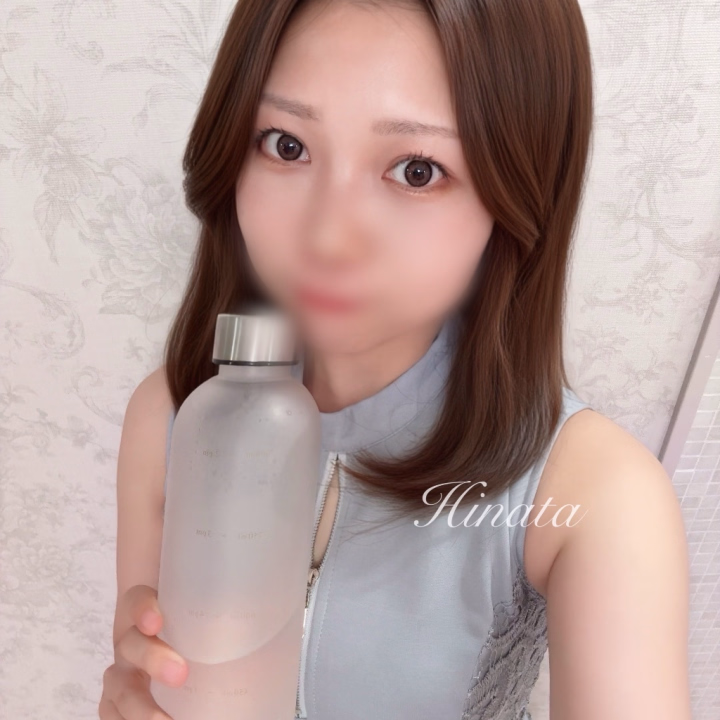 お久しぶりです……！！
帰省してたりのんびりおやすみしていたら更新できてなかったです💦

今日はすごく暑くて溶けそうですが、早めに用事を済ませて涼しいところへ行こうと思います…7月とかもっと暑くなると思うと既に憂鬱です🙂ﾌｯ



暑さに弱い方も多いかと思うので、こまめに水分補給してくださいね…！心配です😭




22日さっそくヒメチャンネルからご予約いただきました…！ありがとうございます✨️
どんなお話できるのか、どんな方なのか…ワクワクします(*´ω`*)




ひなた💐🤍