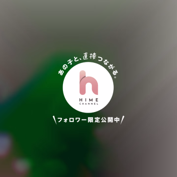 この前、ドンキで買った恐竜さんのぬいぐるみ笑🦖
かわいい!🥳
100円だったので、買っちゃいました🥺😂
ドンキ、楽しい😂