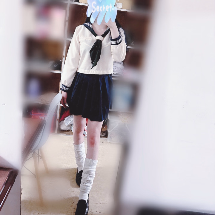 さなです!💎退勤してます🫧
暑い中、会いに来てくださったお兄さま方、ありがとうございました🥺🙇🏻♂️
暑いので、帰りついコンビニ寄ってしまう..笑