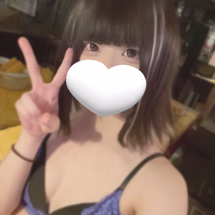 おはようございます☀️
今日も出勤です❣️❣️

本日はハピネス札幌ROUND2さんの
お部屋をお借りしてます🙌🏻



冷蔵庫あって嬉しい🥰




お時間合う方
遊びに来てくれるの待ってます( *´꒳`* )💕