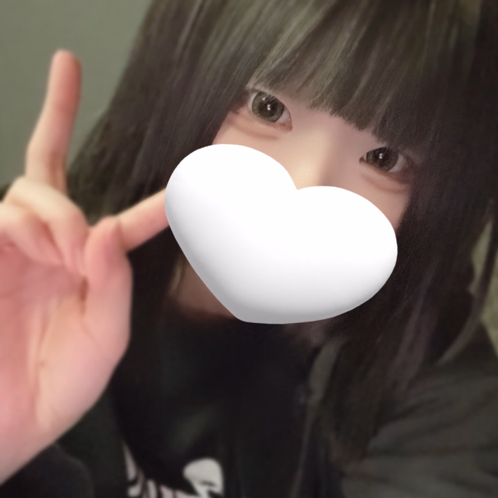 おはようございます☀️
出勤しましたよ〜❣️❣️❣️



急に雨☔️に降られて
めっちゃ濡れた😣😣😣😣

かなり降ってきて困った🙄