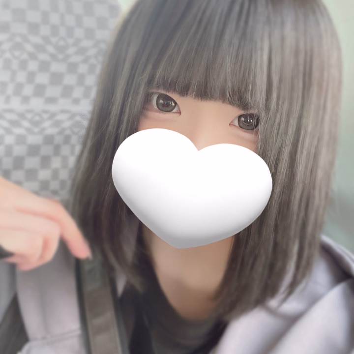 出勤しました〜🙌🏻✨
ご予約、お問い合わせ
待ってますね🌱💕


日に日に、家の中も外も
暑くなってきてる気がする😂
熱中症には気をつけなきゃね(  ˶'꒳'˵ )🎶✨‪