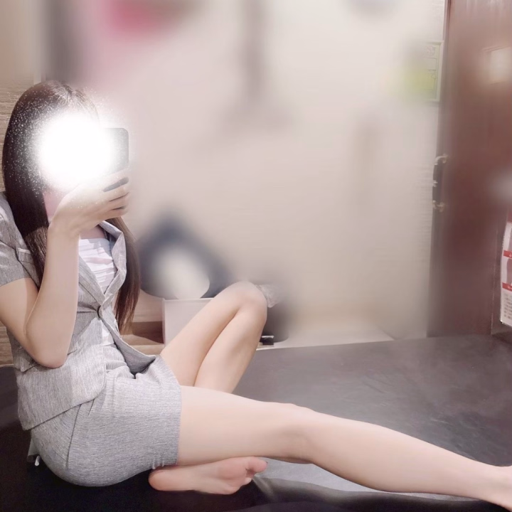 🐰むずむず🤍

れいな到着❕
なんだが鼻がむずむず
これが黄砂の影響なのか❔❔



むずむずは鼻だけなのかな❔
秘密ー🐰💫