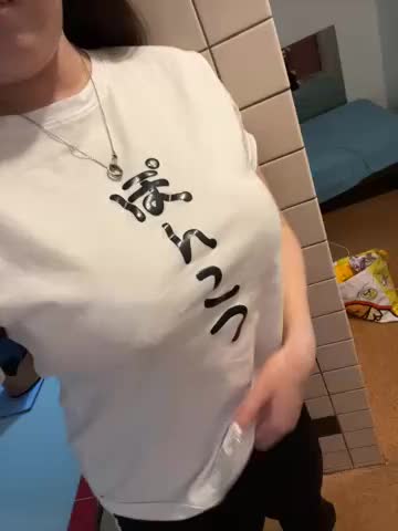 もみもみ優しくしてね❤️




挟みます///