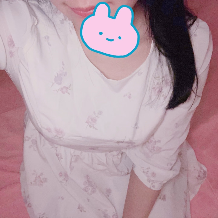 おはようございますっ(⑅•ᴗ•⑅)✨
今日も五反田に行きますっ💕 

気づいたら桜ももう少なくなっちゃって、だんだん暖かくなってきましたね…☀️ ピンク色の景色が新緑に変わっていくのを見ていると、春って本当にあっという間だなぁって、少し寂しい気持ちになっちゃいますっ(๑o̴̶̷᷄﹏o̴̶̷̥᷅๑)💦

でも！暖かくなって過ごしやすくなったのは嬉しいですよねっ(ू•ᴗ•ू❁)
季節が変わるのは早いけど、一分一秒を大切に過ごしたいなって改めて思っちゃいましたっ(ू•‧̫•ू⑅)💕