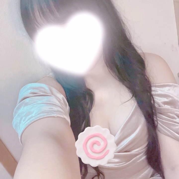 こんにちはっ！(⑅•ᴗ•⑅)☀️

今日16時からいますっ！

イベント今日まで…⁇みたいですっ
この前会ってくれたお兄様には見せたお洋服…恥ずかしすぎて、今日を最後にもう一生着ることはないです…笑

( *ˊᵕˋ)ﾉˊᵕˋ*)